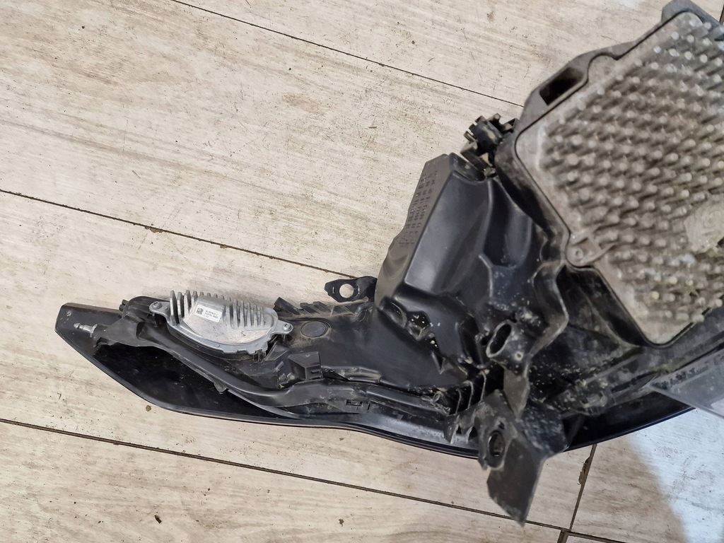 фото №8, Land rover discovery 5 v лампа левая led high my42-13w030hb