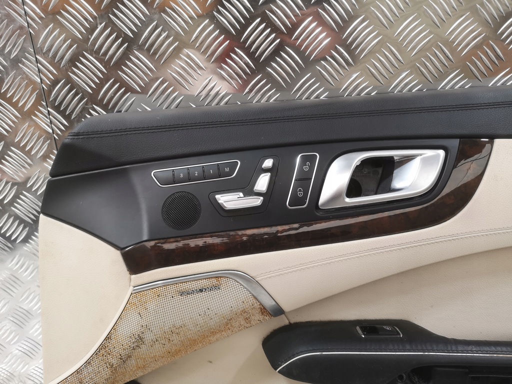 фото №2, Обшивка дверь правый перед mercedes sl r231 eu