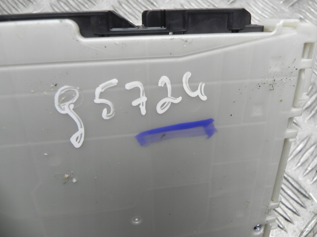 Средний блок управления система комфорта toyota rav 4 v 2020 8922142380 в Украине