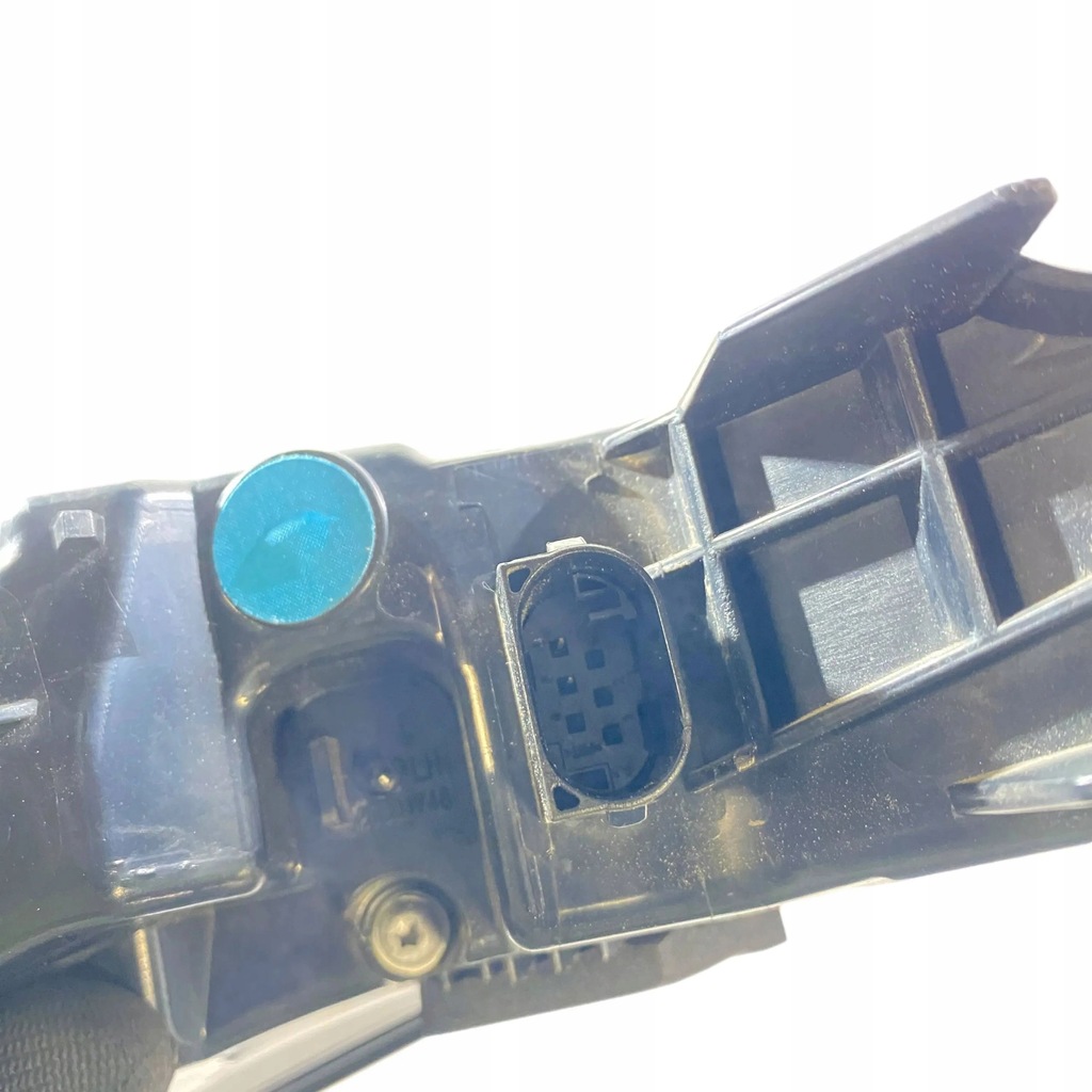 фото №10, Alfa romeo stelvio 2019 ліва сторона лампи задні