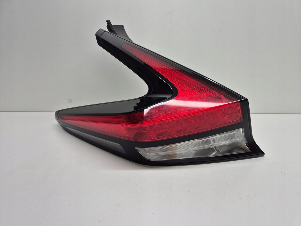 фото №1, Nissan leaf ii лампа задняя левая led оригинал europa 2017-