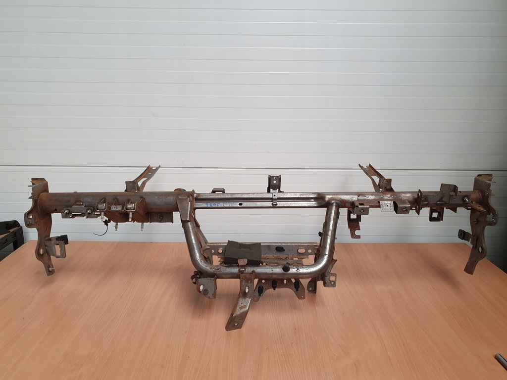 фото №1, Каркас панели консоли труба trafic iii vivaro b