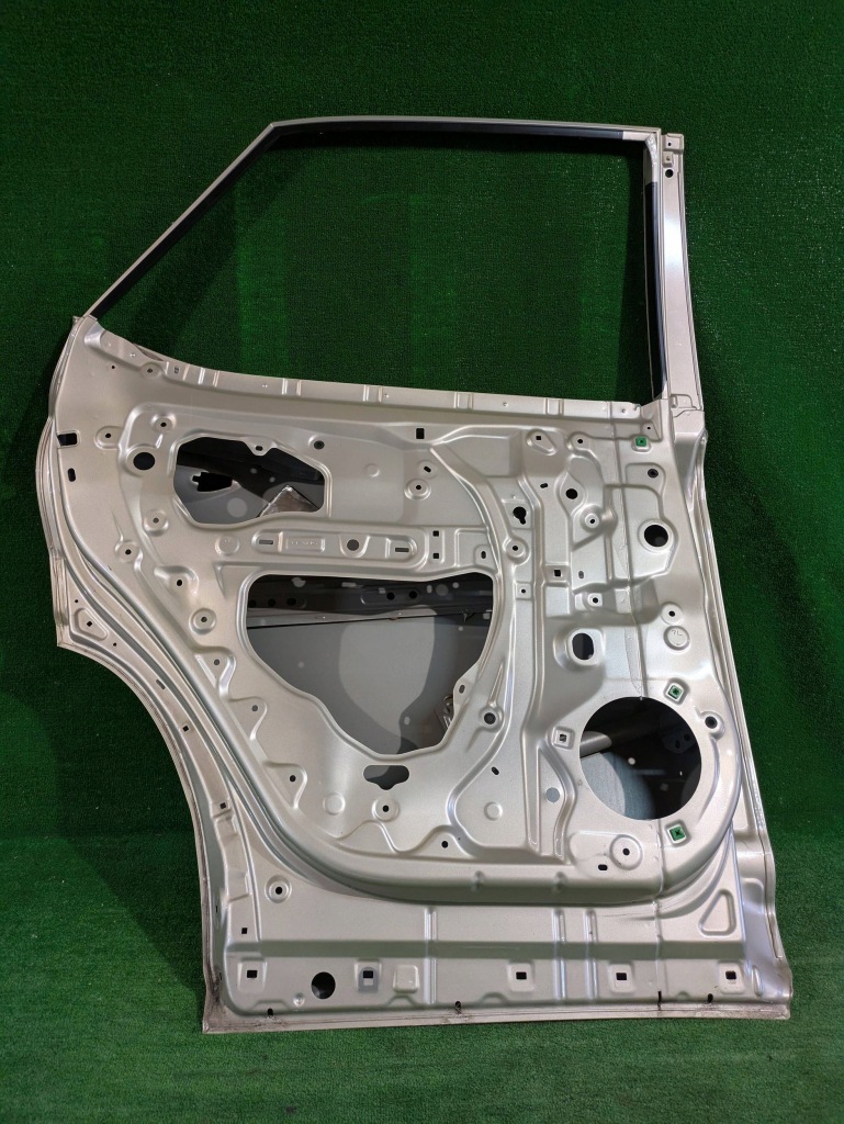 Дверь задняя левое левое  задняя lexus rx iv 15- Доставка