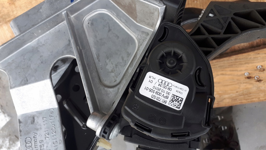 фото №8, S4 b8 a4 каркас педалей автоматична коробка передач 8k1721117 a5 s5