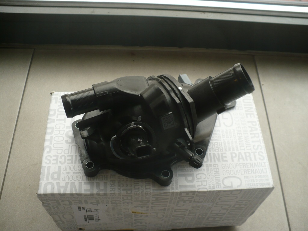 фото №1, Термостат dacia renault nissan 1,3 tce oe!