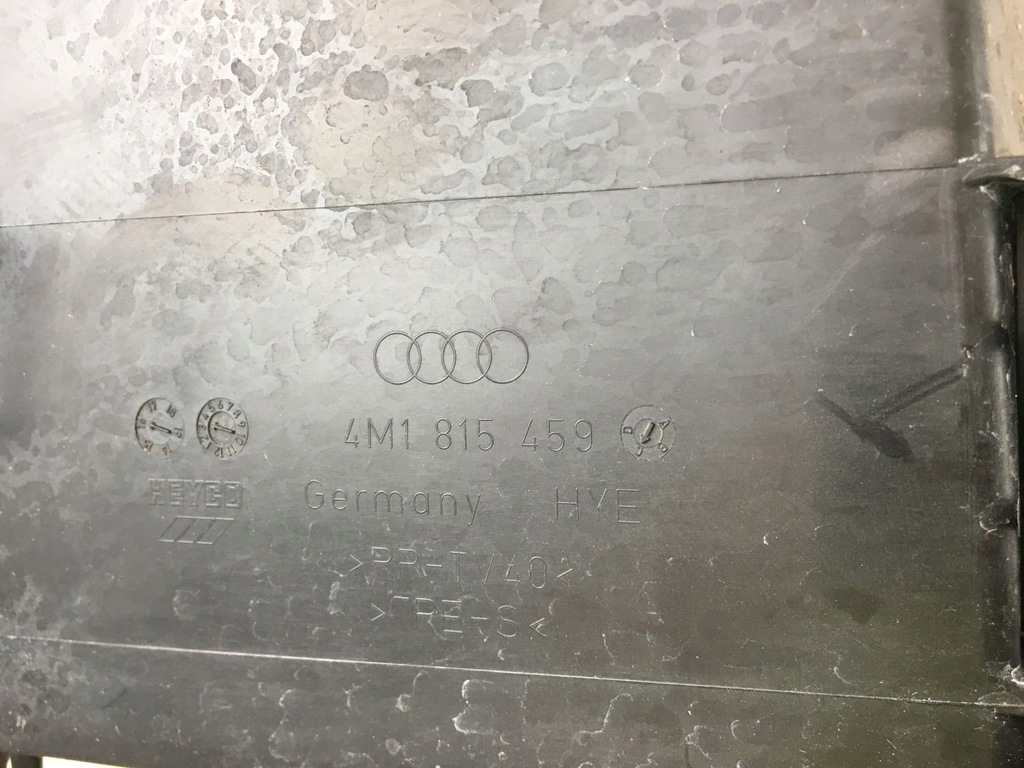 фото №5, Audi q7 ii 15- корпус патрубок всмоктуючий 4m1815459