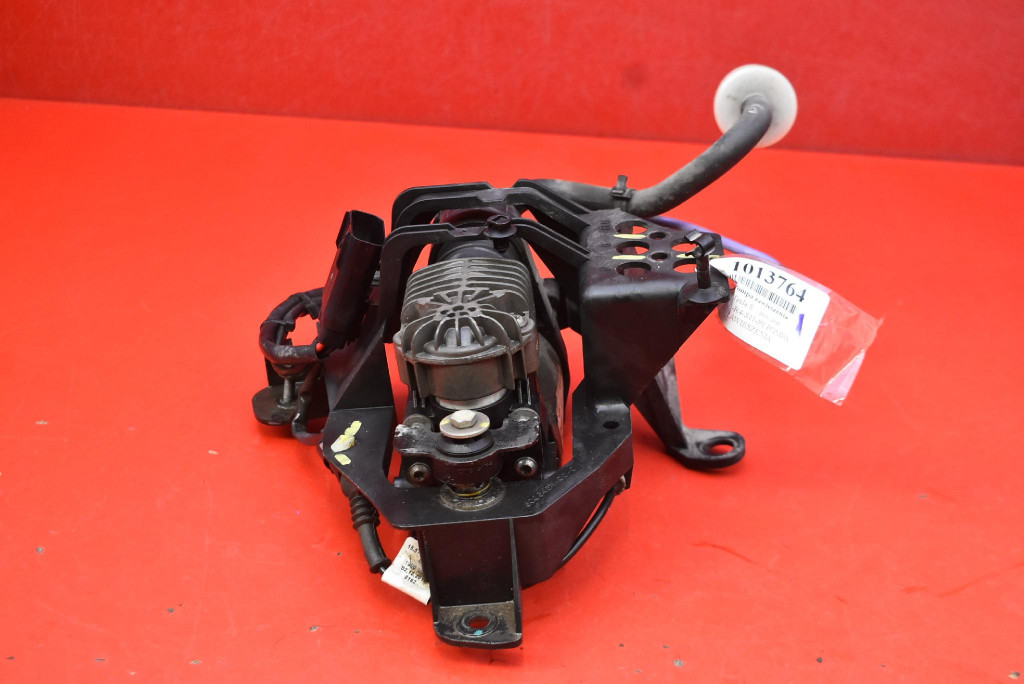 Насос компрессор подвеска 0006006403 tesla model s performance 772 km с Разборки