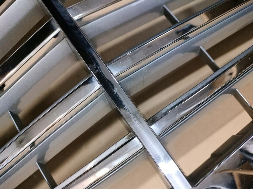 фото №6, Mercedes-benz оригинальный номер a2048801483 решётка радиатора решётка радиатора