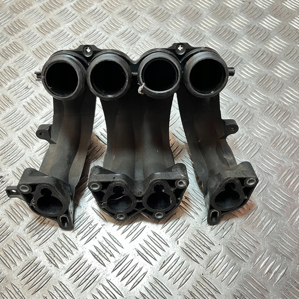 фото №1, Volkswagen golf iv колектор всмоктуючий 06a133206n