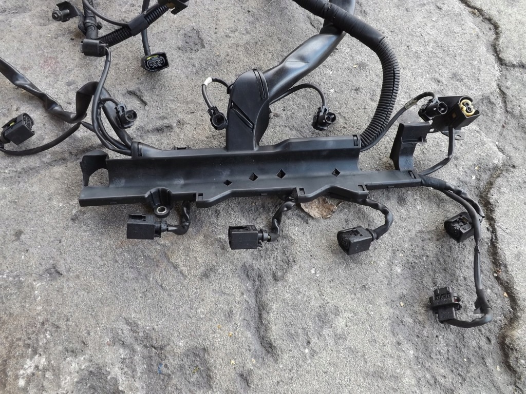 фото №6, Mercedes w203 2.2 cdi електропроводка джгут двигуна a6111500333