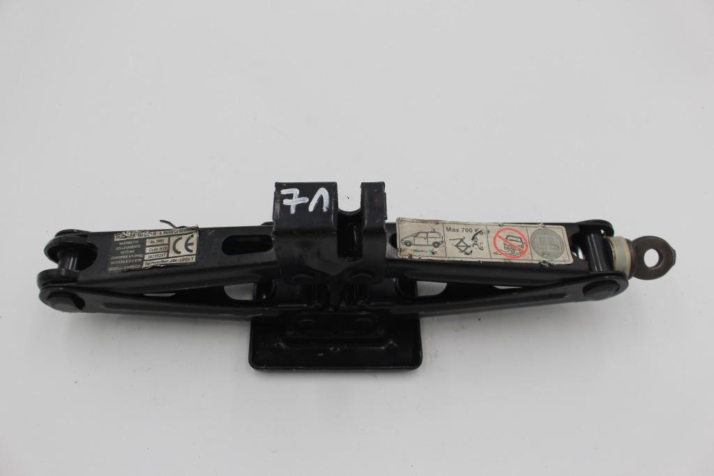 фото №1, Fiat punto 500 lancia y домкрат 78061 оригинал europa