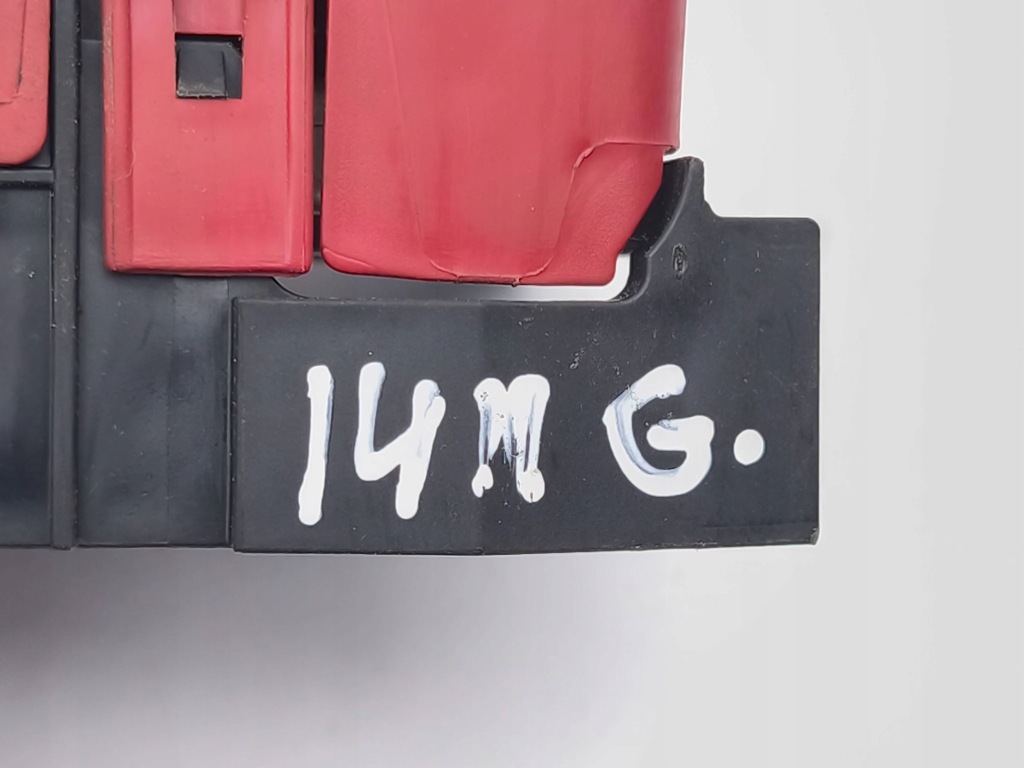 Toyota c-hr 2 клемма пиротехническая 2025 828171ab10 Недорого