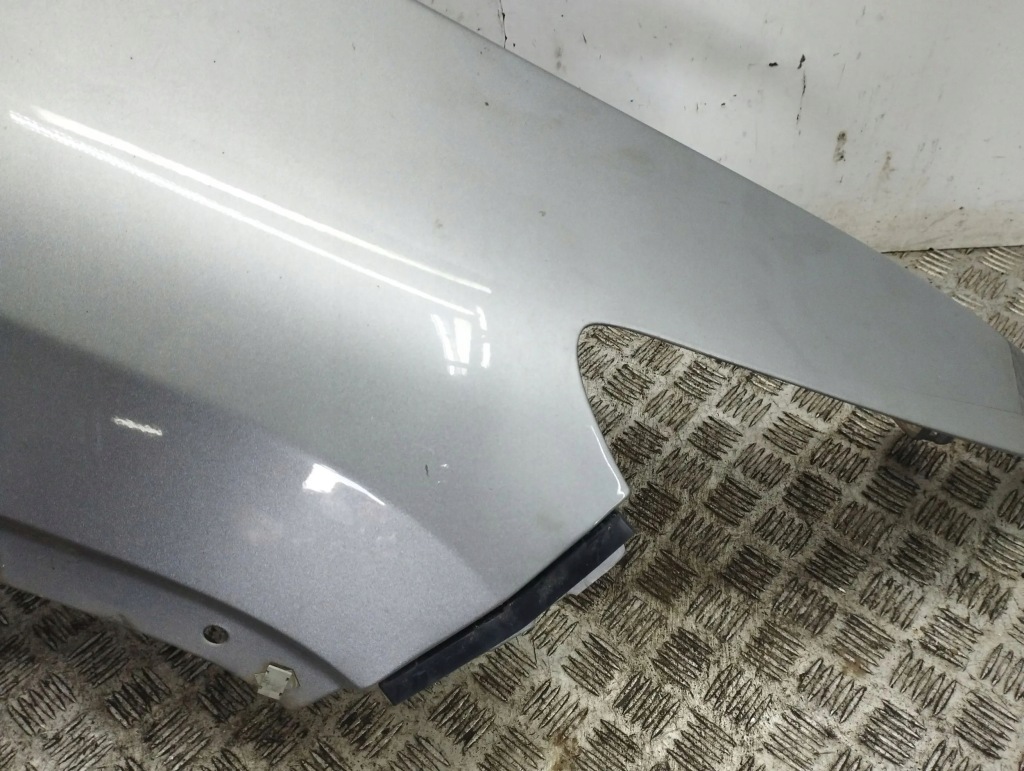 Jeep cherokee 2015 права сторона крило передній Зі Шроту