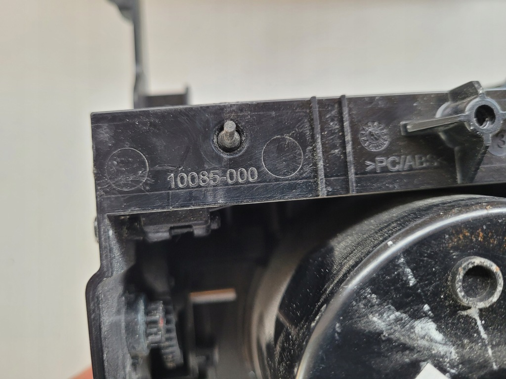 фото №5, Maserati levante sq4 17+ dekor рамка бардачок туннель подстаканник прикуриватель