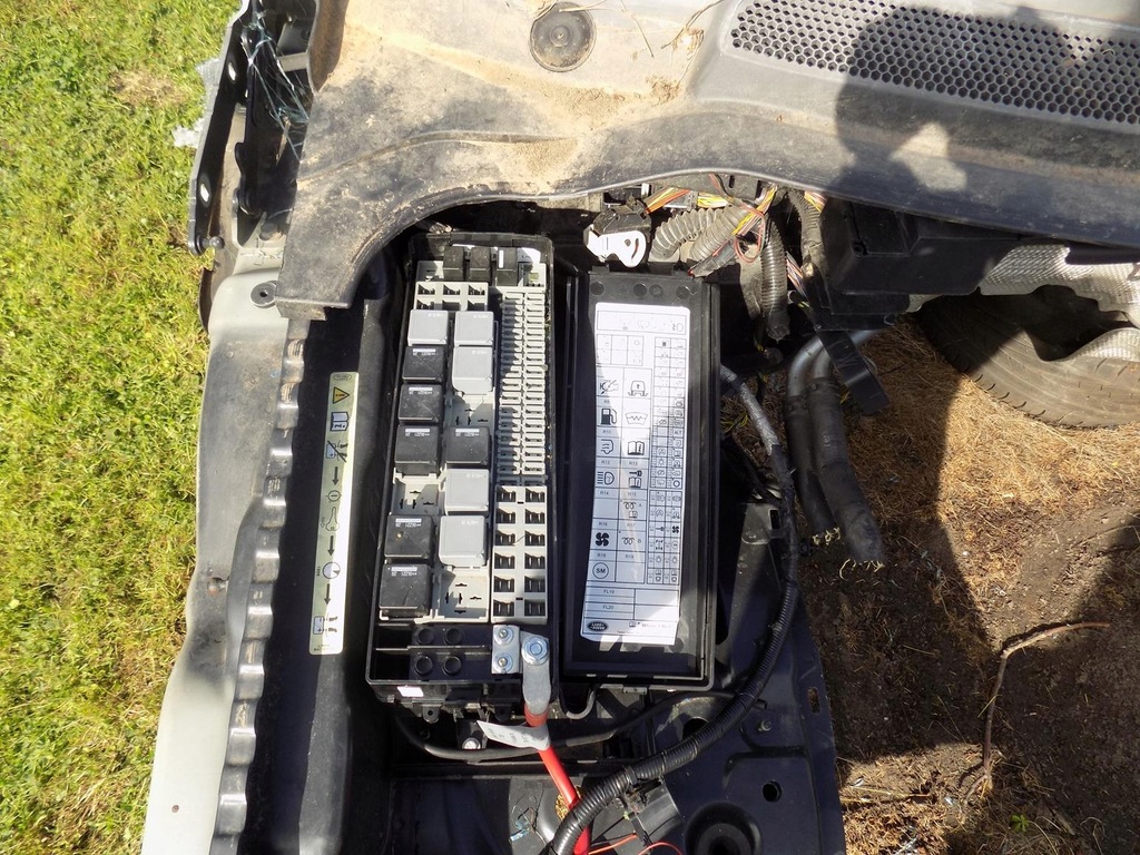 фото №3, Коробка предохранителей range rover sport 2.7