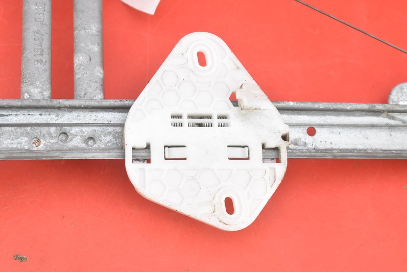 фото №11, Підйомник скло правий перед 118482 dacia logan 1 i 04-12