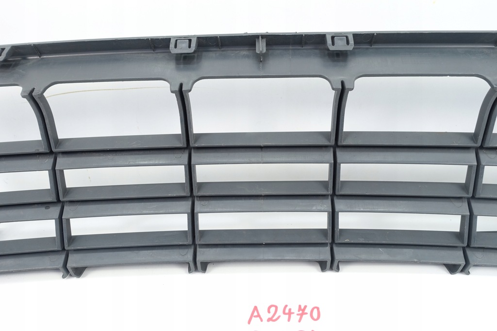 фото №8, Решётка средняя бампера vw crafter 2e0 2e0807835a