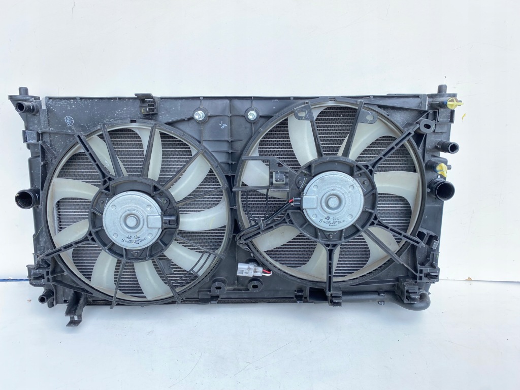 фото №1, Toyota c-hr 2016- радиатор вентилятор комплект радиатор