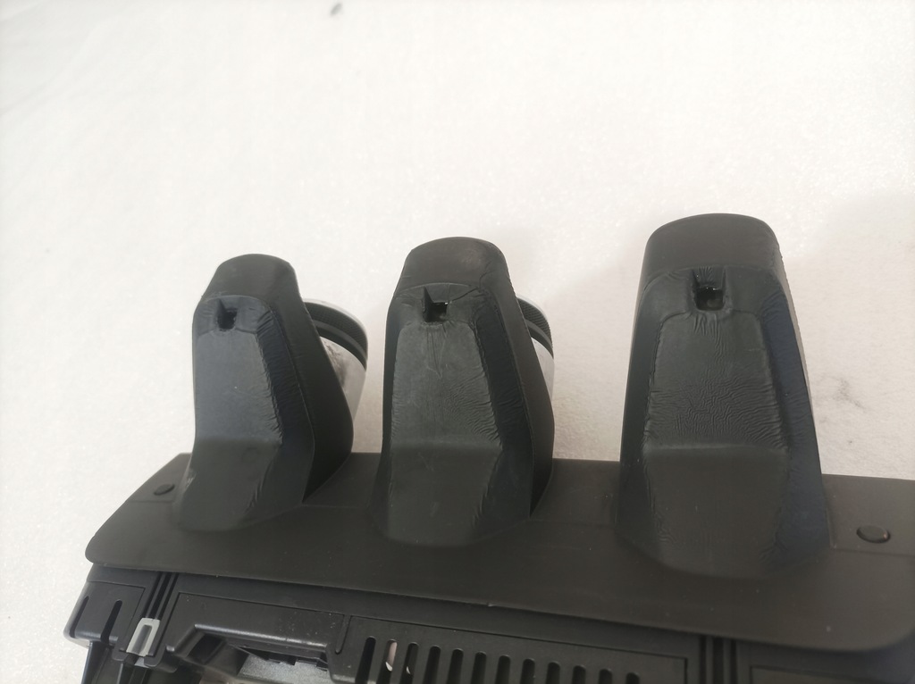 фото №4, Audi r8 панель кондиционера climatronic 4s0820043k