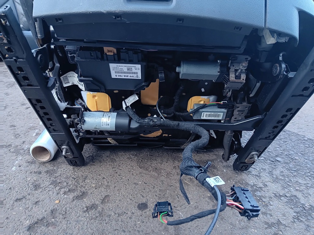 фото №6, Porsche cayenne 92a 7p5886102 сиденья, сиденье