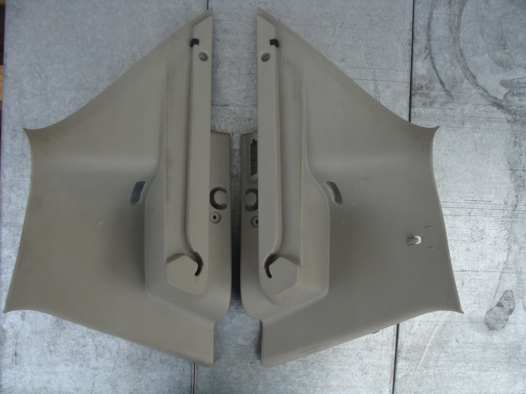 Купити Кронштейн тримач  полиця багажника накладка стійка задній dacia sandero 2 hb