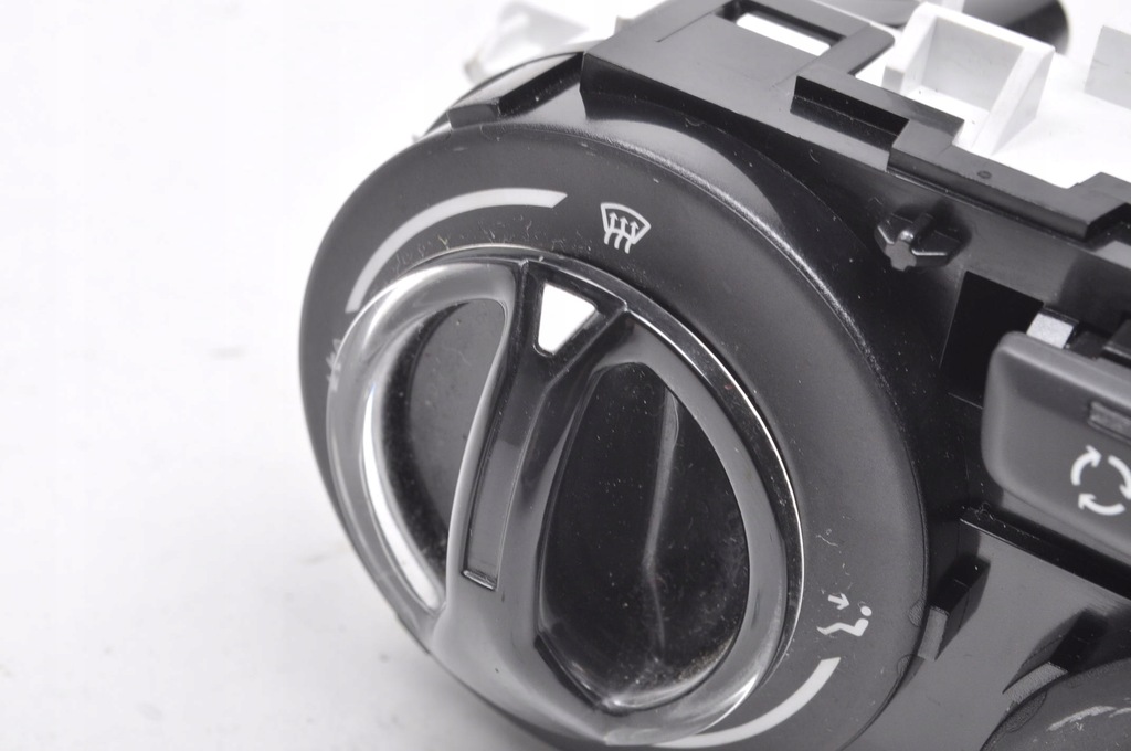 фото №10, Peugeot 208 i 2008 i панель переключатель кондиционера 9819611577