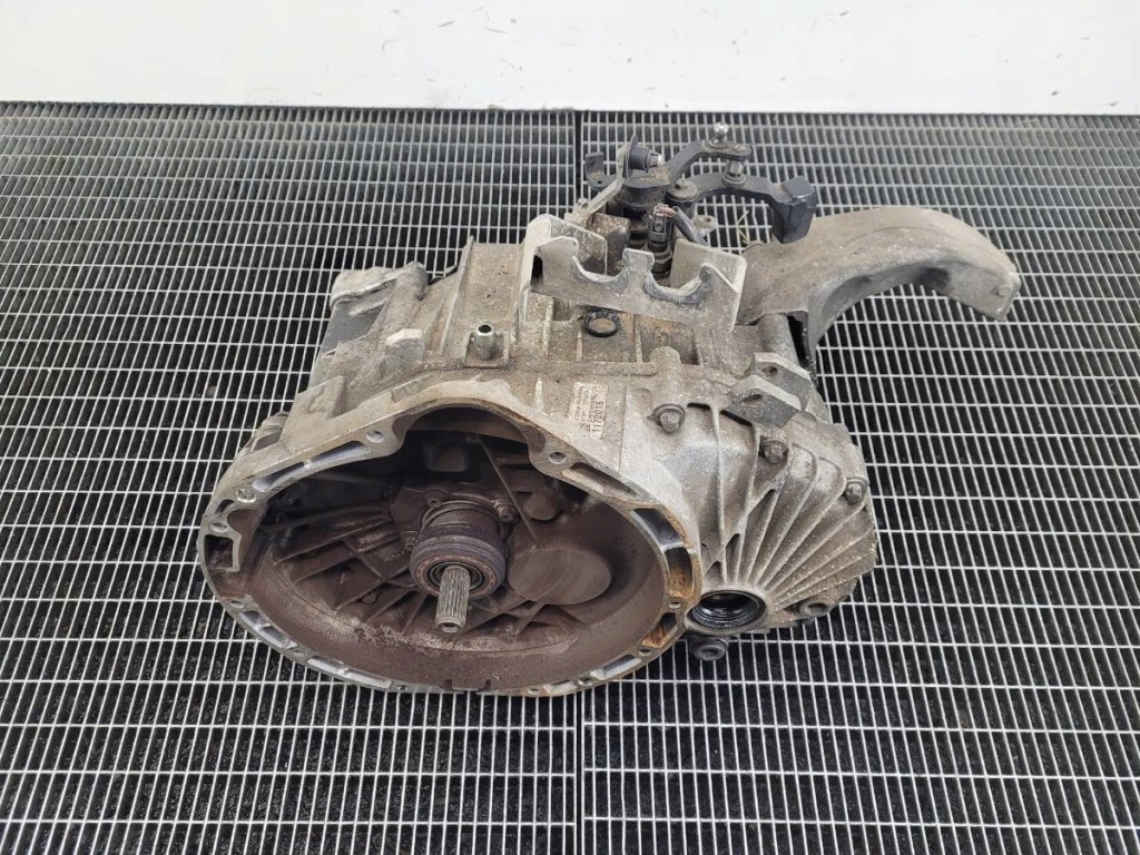 Купити Коробка передач передач механічна mercedes a klasa w169 a160 cdi 82km r1693610002