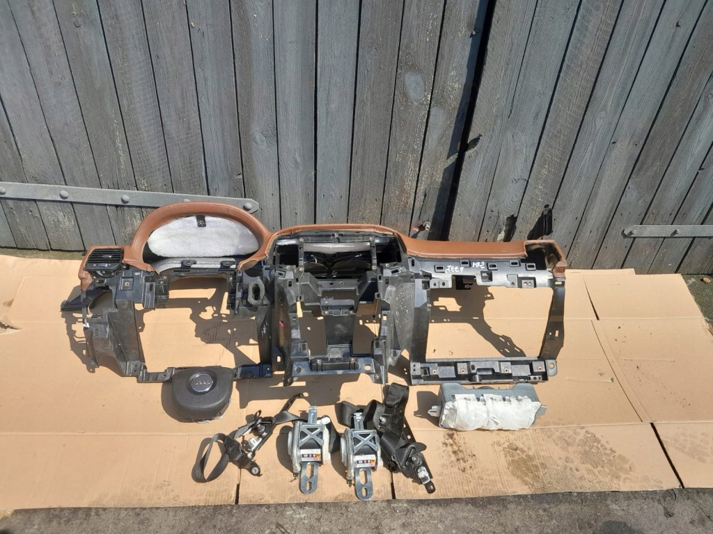 фото №1, Jeep grand cherokee wk2 панель приладів панель приладів консоль подушка безпеки