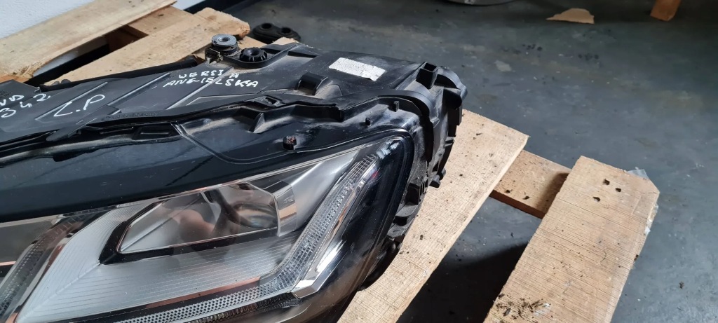 Купить Q7 4m 2 фара левая левый перед full led 4m0941033a