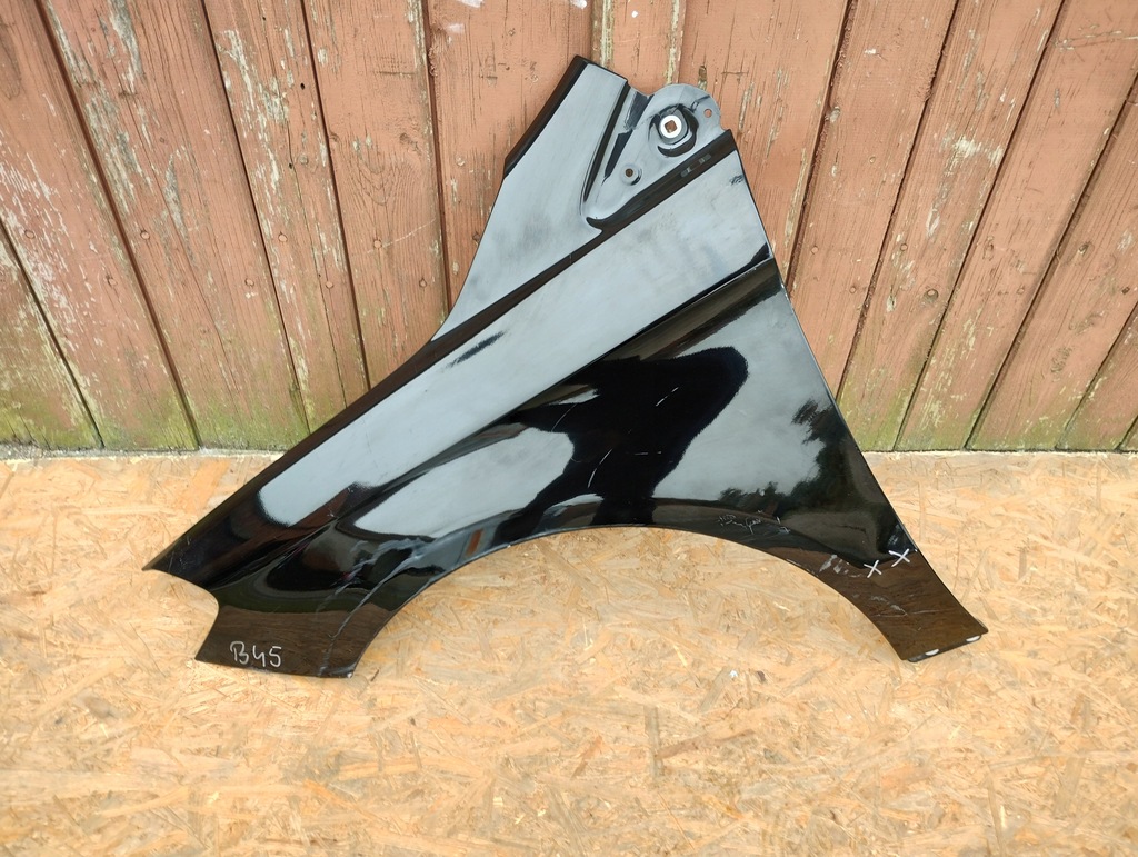 фото №1, Mercedes b-klasa w246 крыло левый перед b45