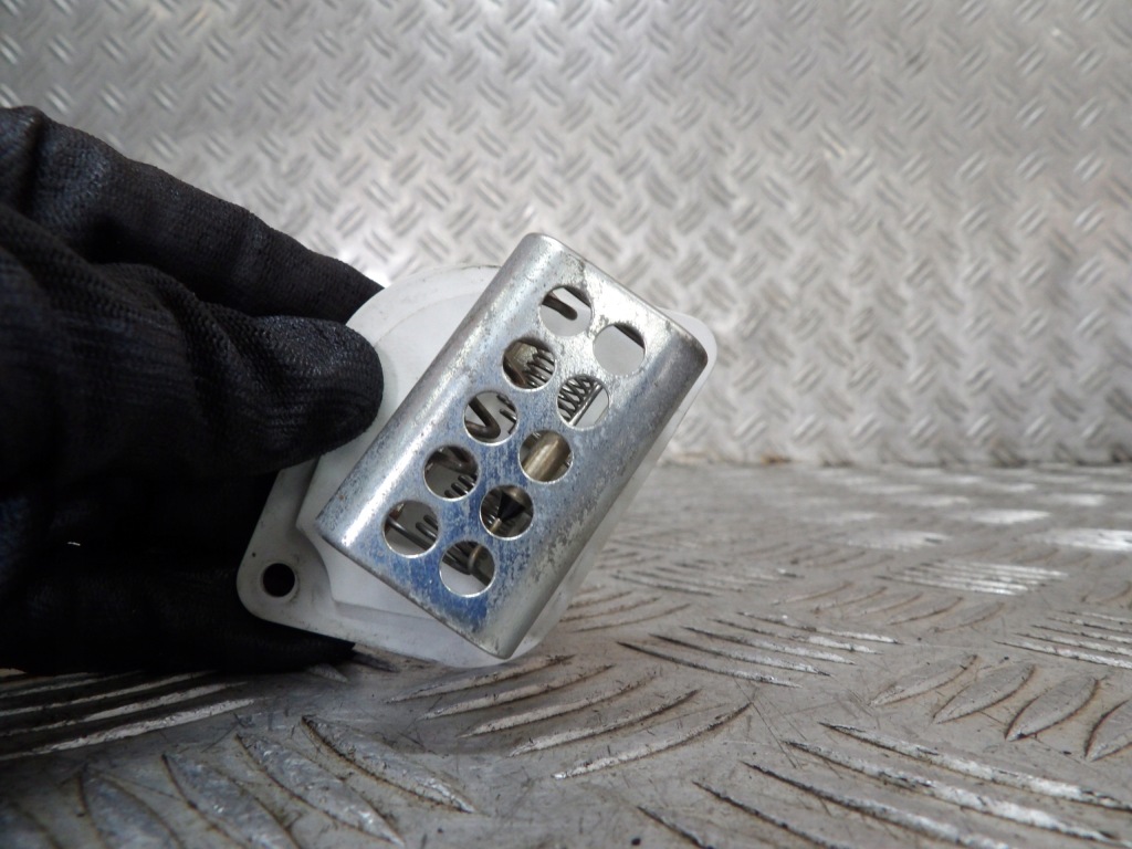 Jeep cherokee xj резистор резистор вентилятор в Україні