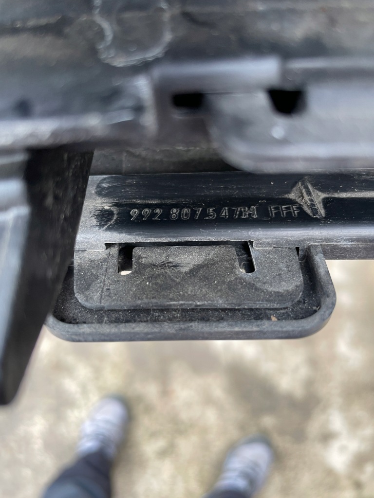 фото №16, Porsche 911 992 lift gts аерокіт бампер передній carbony оригінальний номер 992807547h