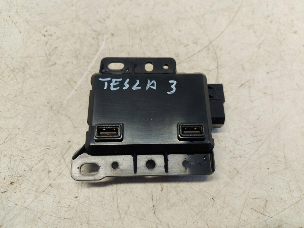 фото №1, Tesla model 3 модуль блок керування зарядний пристрій