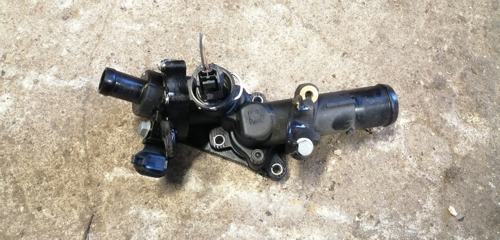 фото №1, Renault talisman 1.5 dci корпус термостата