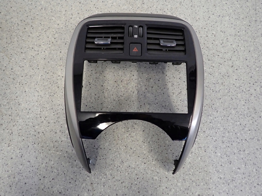 фото №1, Nissan micra k13 13- рамка радио решётка