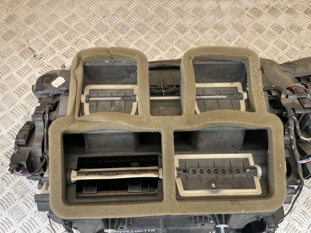 фото №8, Bmw f30 обігрівач повітродувка 9197710