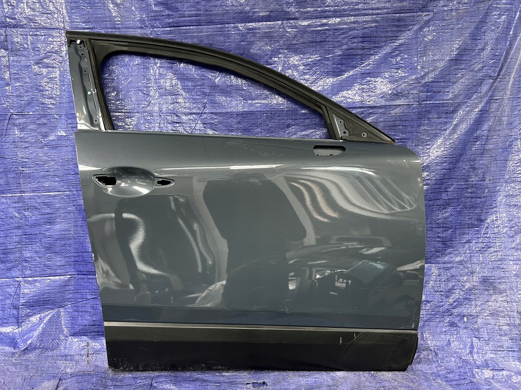 фото №1, Mazda cx30 праве передні двері