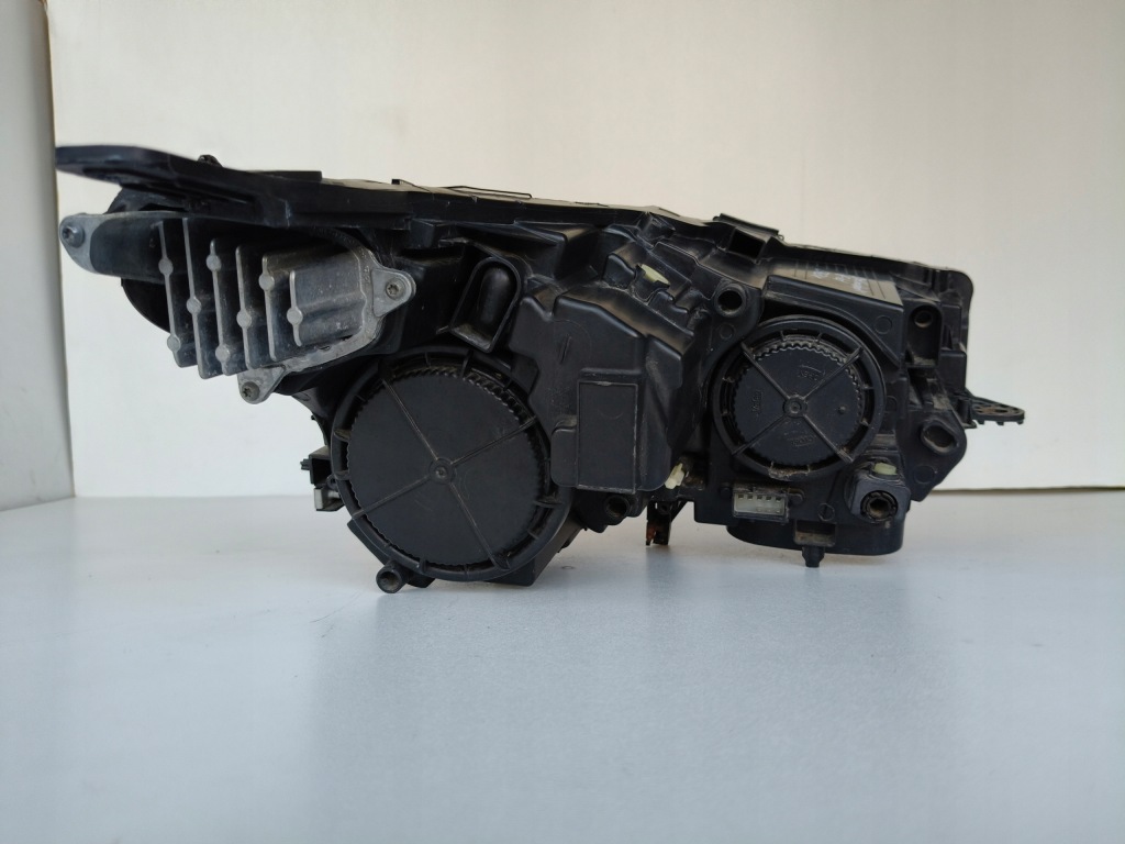 Лампа левая фара opel crossland x 16- led в Украине