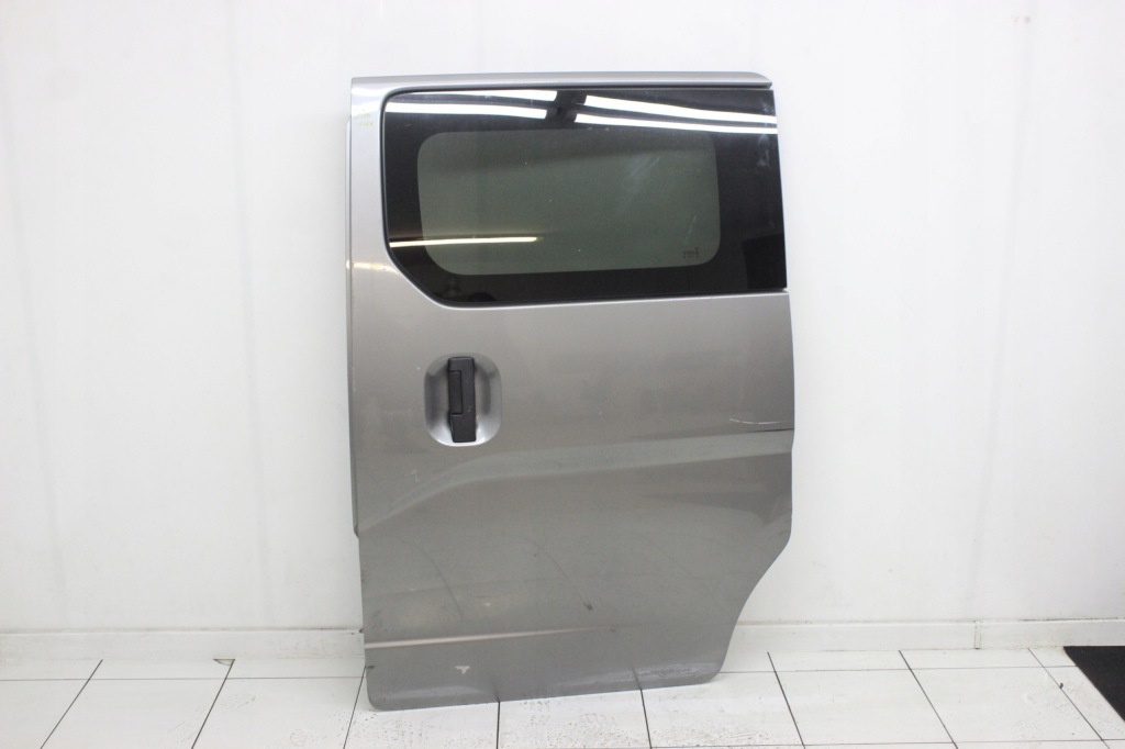 фото №1, Nissan nv200 09r- дверь левая боковой сдвижные k51