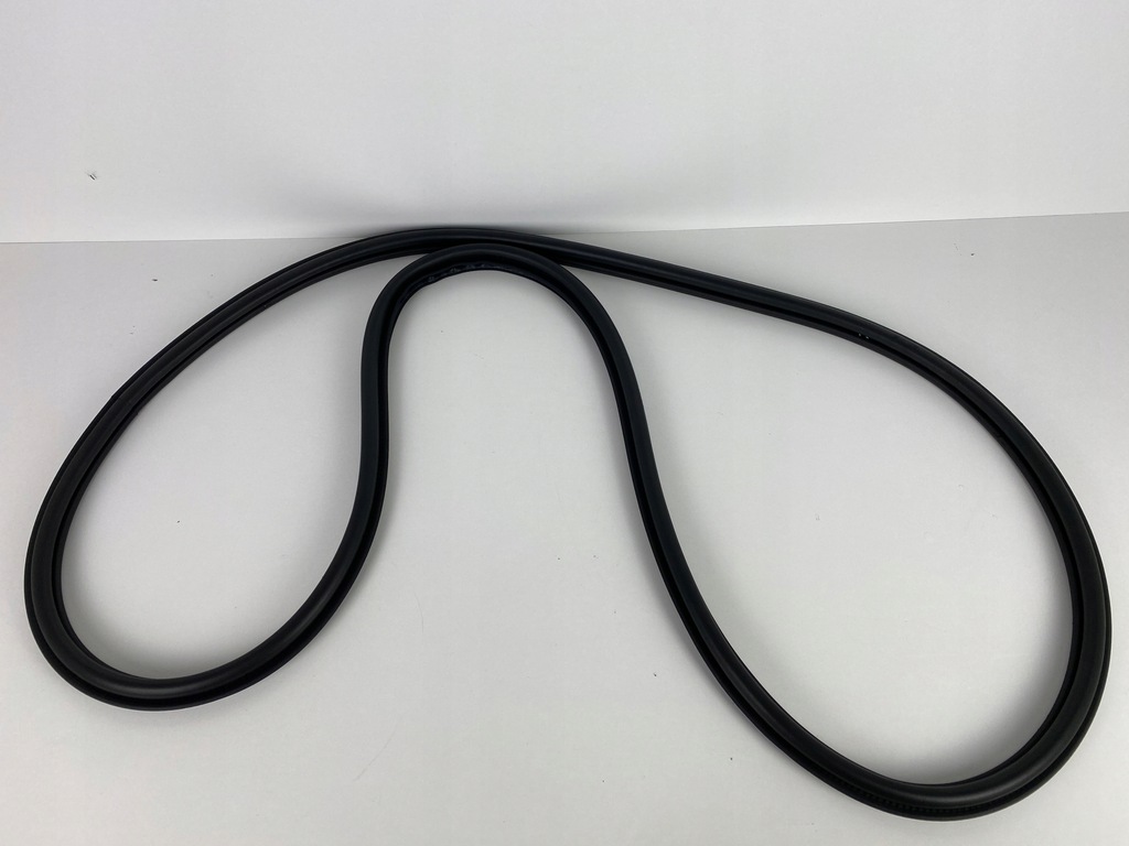 фото №1, Skoda scala прокладка дверь левый перед 2019-