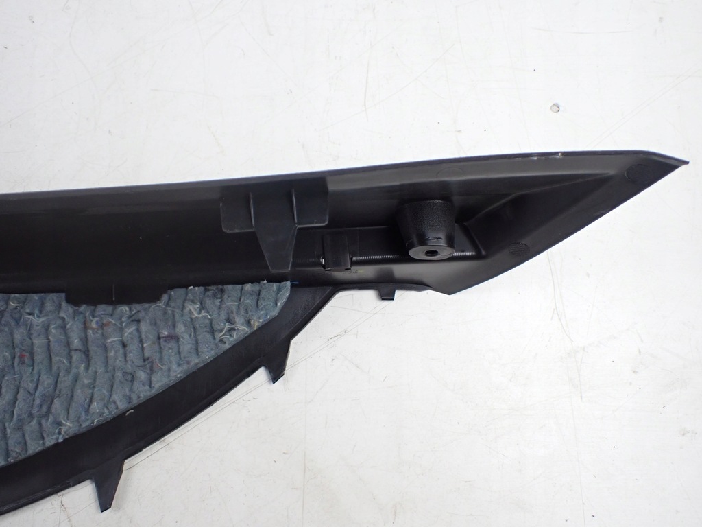 фото №7, Захист кронштейн багажника правий задня dacia duster ii 799112271r