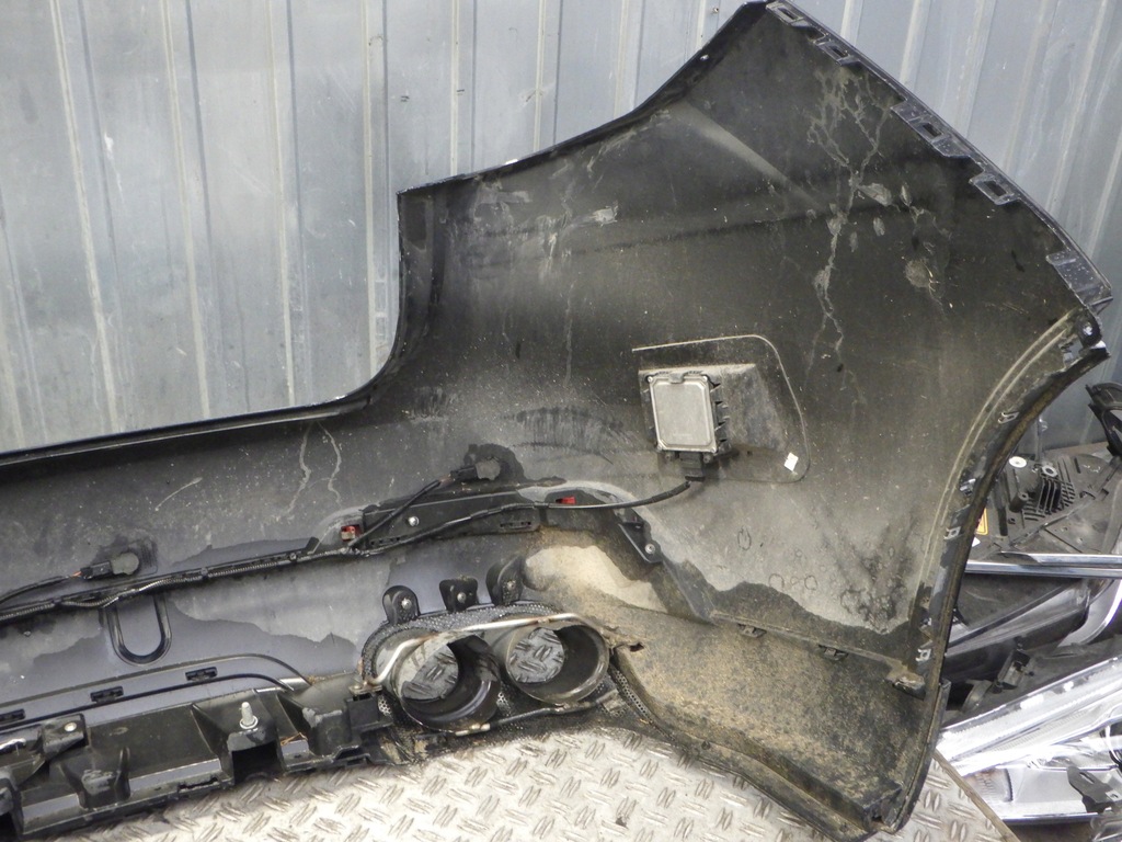 фото №13, Maserati levante бампер задня задній kompletny