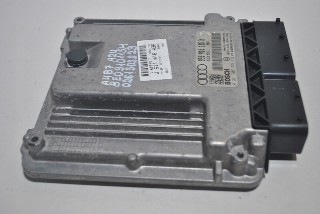 фото №6, Бортовой компьютер блок управления двигателя audi a4 b7 8e0910115m 0261s02223