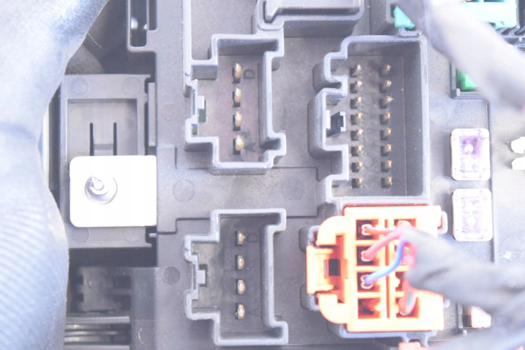 Tesla model x 2020 коробка предохранителей / комплект в Украине