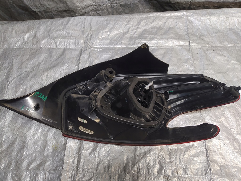 фото №10, Peugeot 208 i lift 15-19 лампа led ліва задня oryg