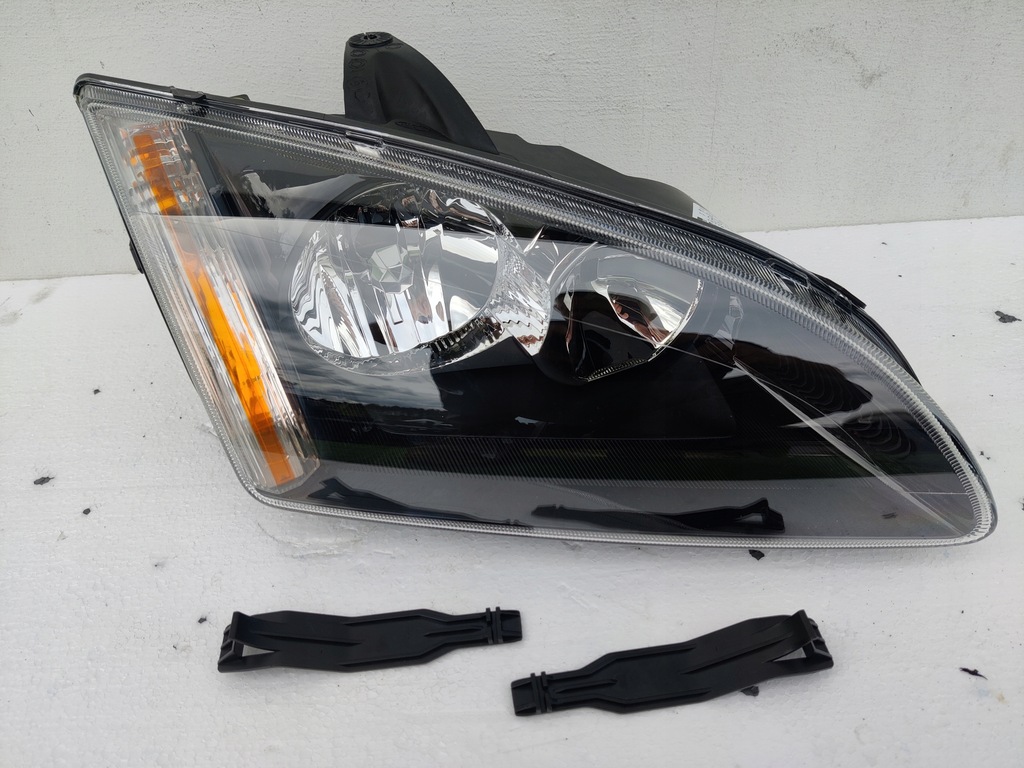 фото №1, Лампа права ford focus mk2