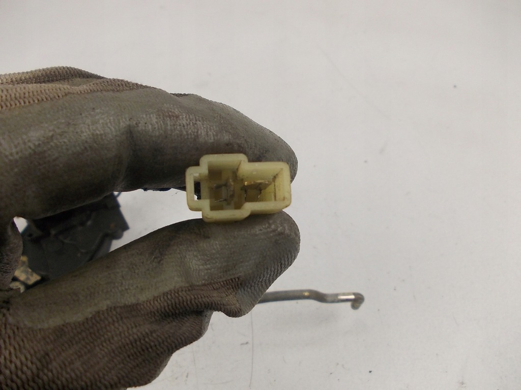 фото №9, Замок двері kia carnival 1 2,9 tdi 2,9 td