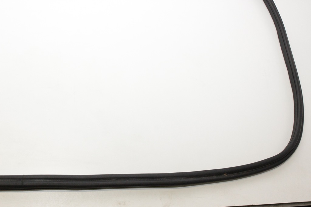 фото №6, Bmw f36 прокладка багажника gran coupe 7314602