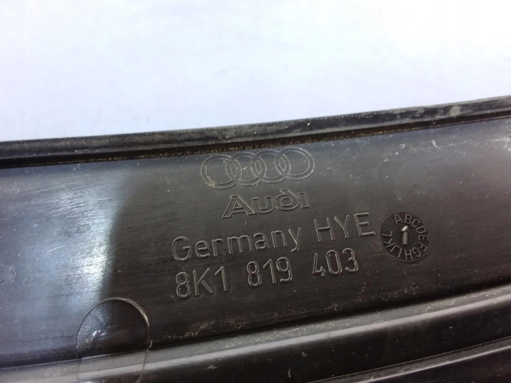 фото №9, Audi a4 b8 жабо верхний 8k1819447