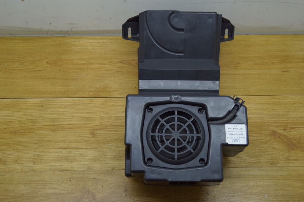 фото №3, Динамік сабвуфер bang & olufsen audi r8 420